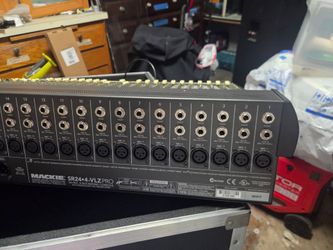 Consola de sonido MACKIE SR24-4 PRO