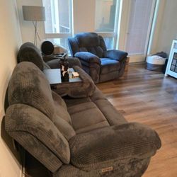 Power Recliner And Sofa With USB/C Charging Ports 