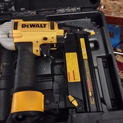 DeWalt Finishing Nailer