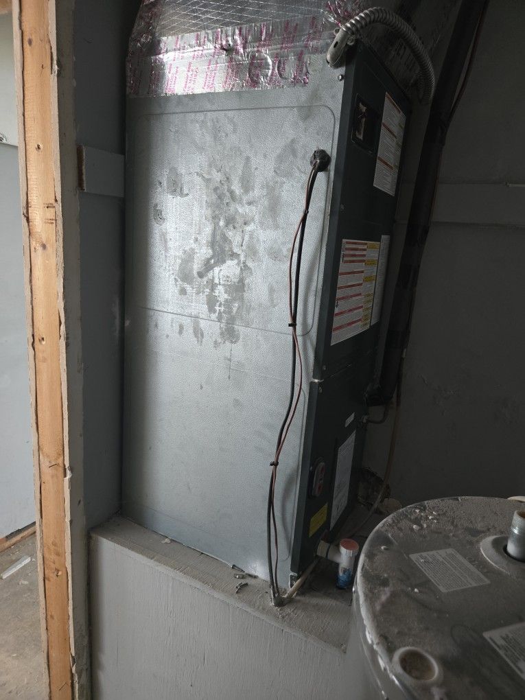 Central AC Indore And Outdoor Unit