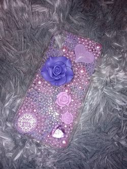 Handmade Bedazzled iphone 10 cases available. Any case can be done by request..
