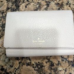 Small Kate Spade Wallet 