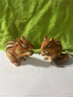 Set of 2 Vintage hand-painted Lefton Ceramic Squirrel/Chipmunk Figurines