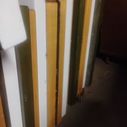 TOP QUALITY UPSCALE RESTAURANT TABLES THICK WOOD TOP 