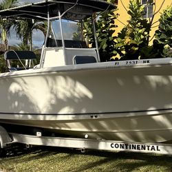 Sea Hunt 260 Center Console 