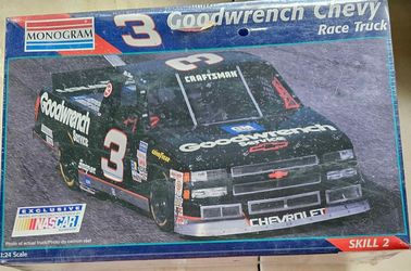 GOODWRENCH MODEL TRUCK