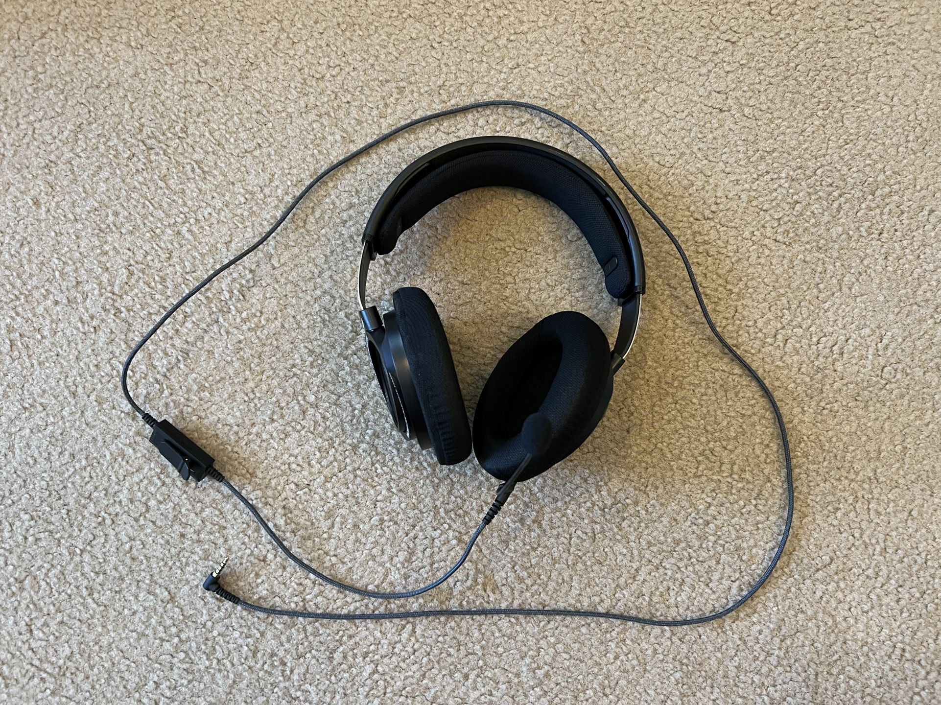 Philips Audio Philips SHP9500 HiFi Precision Stereo Over-Ear Headphones (Black)