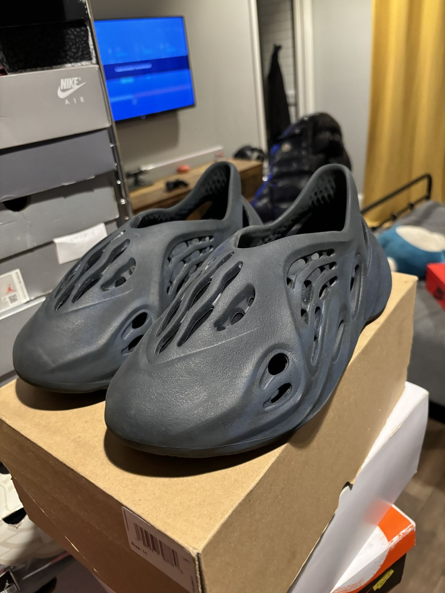 Yeezy Foam runner Size 11