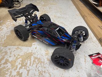 Traxxas Jato 4x4 (No battery)