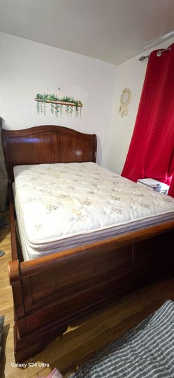 Bed frame and mattress