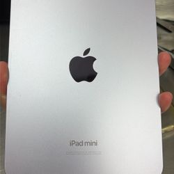iPad mini 7 (2024) – Wi-Fi, 128GB, Purple – Like New Condition .Still in apple care