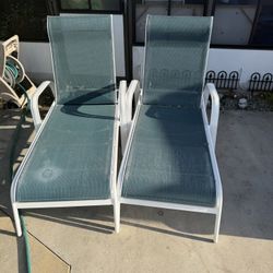 Lay Out Chairs