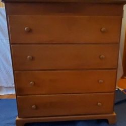 Dresser/changing Table 