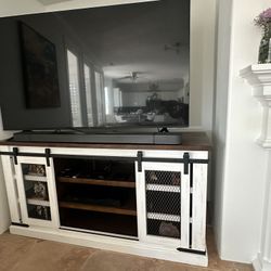 TV Stand 