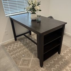 Like New Dining Table