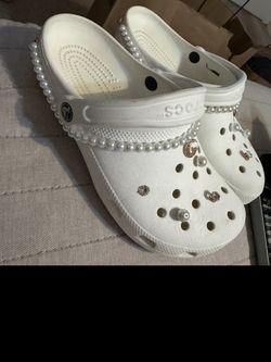 Women's Crocs Size 9
