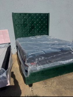 Queen bed with mattress free delivery 🚚