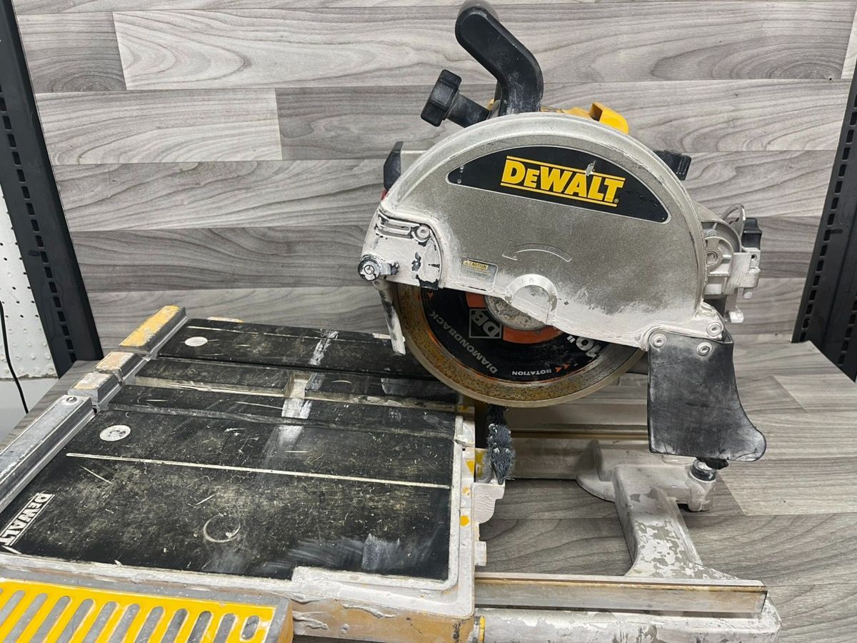 Dewalt D24000 Wet Tile Saw (A1D025735)