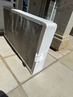 FREE 2 twin box spring for bed