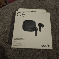 Sudio C8 Noise Cancelling Ear Buds. NEW IN BOX