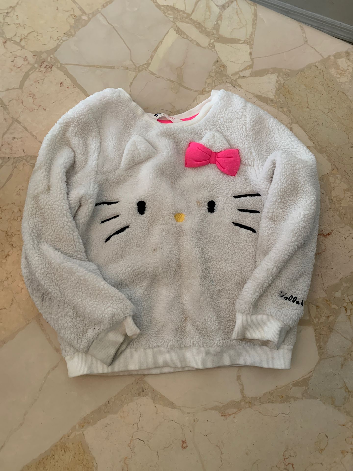 Hello kitty sweater
