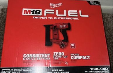Brand New Still In box Milwaukee Narrow Crown Stapler