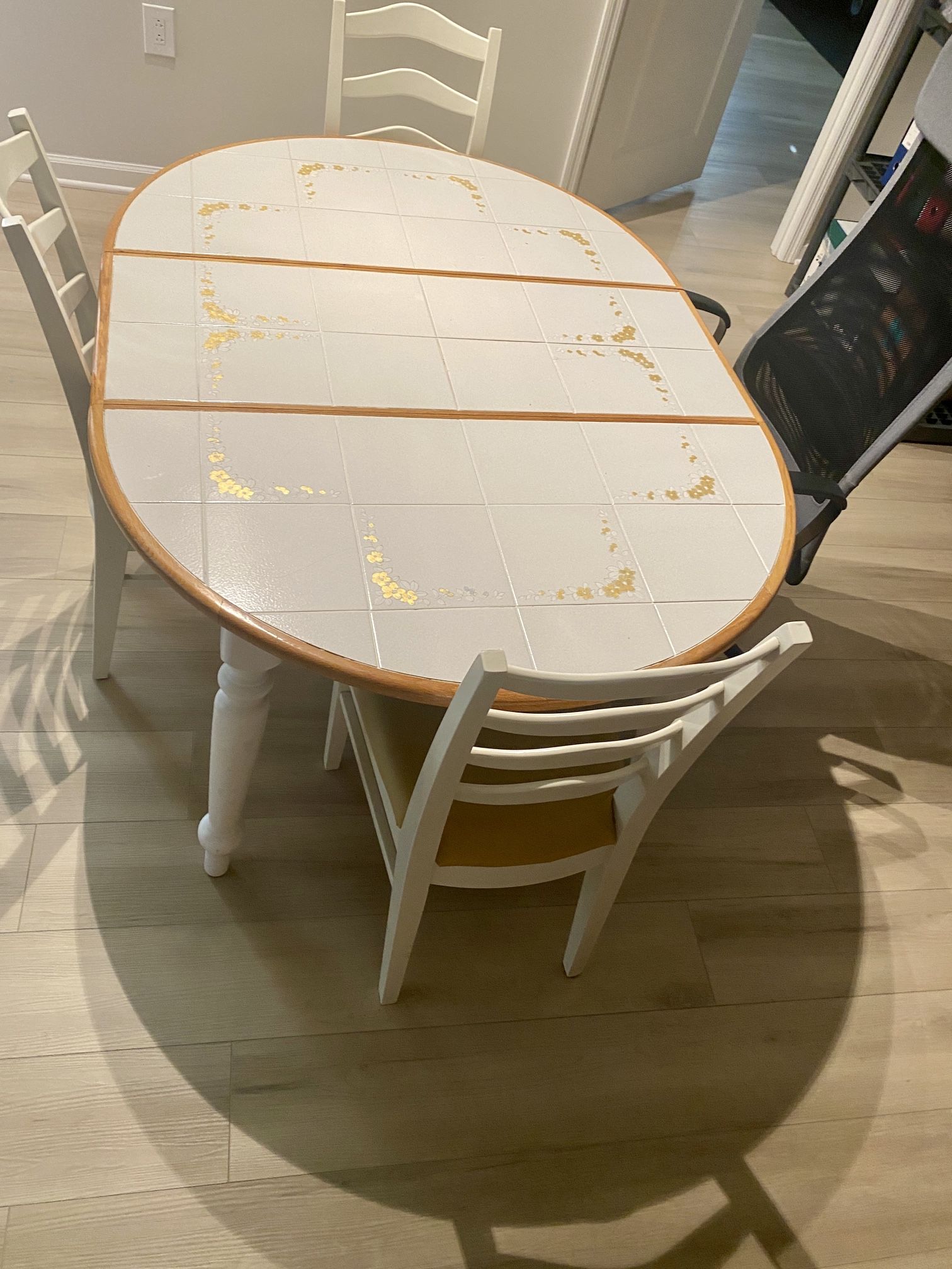 Dining Room Table 