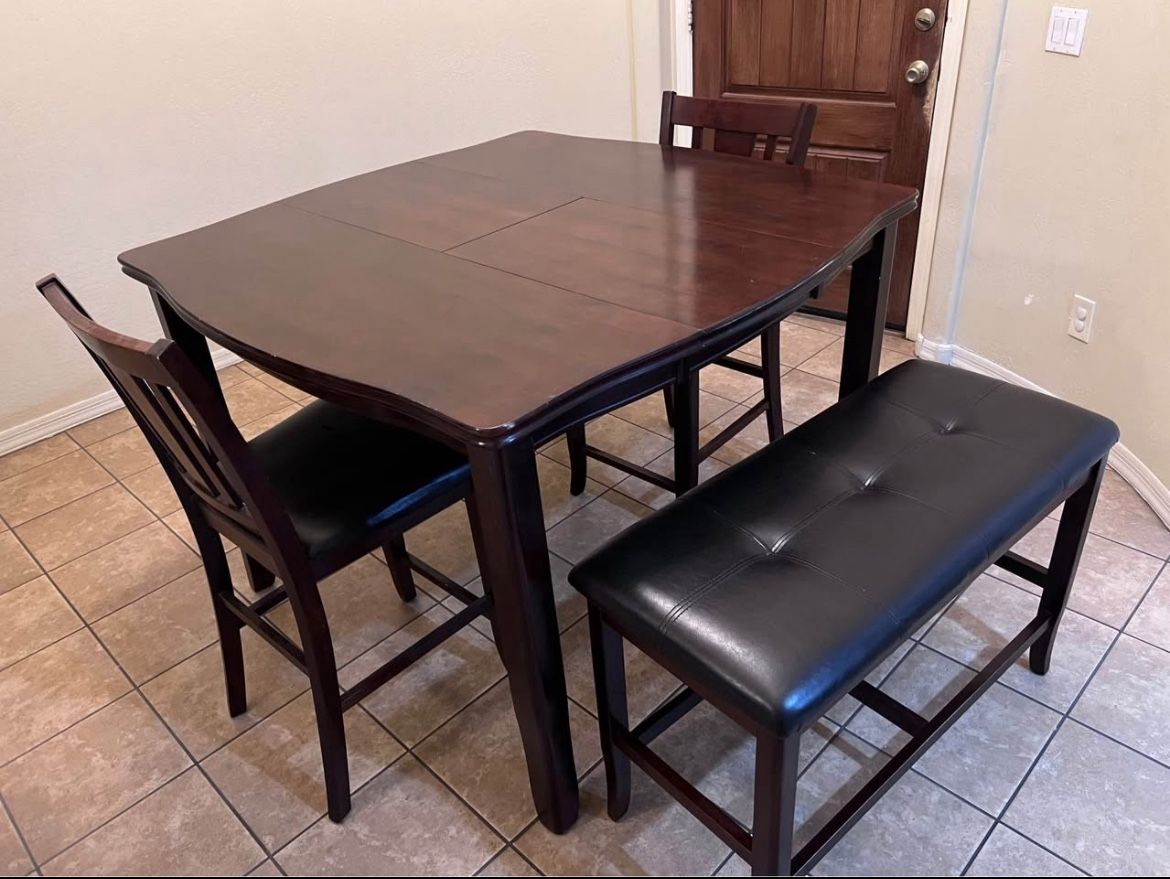 Dining Table with chairs
