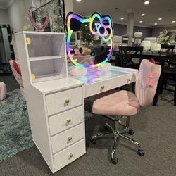 Hello Kitty Vanity 