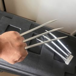 Wolverine Cosplay Adamantium Claw Blades (Plastic)
