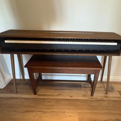 Yamaha P 71 Digital Piano & stand