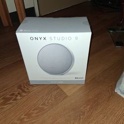 ONYX STUDIIO 9 BLUETOOTH SPEAKER