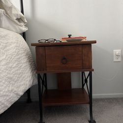 Bedside Table/nightstand 