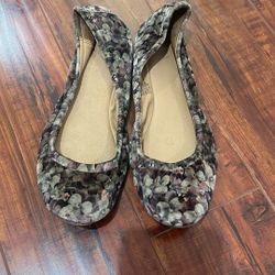 Women’s Flats