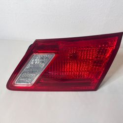 2007 - 2009 LEXUS ES350 RH PASSENGER SIDE INNER TAILLIGHT OEM