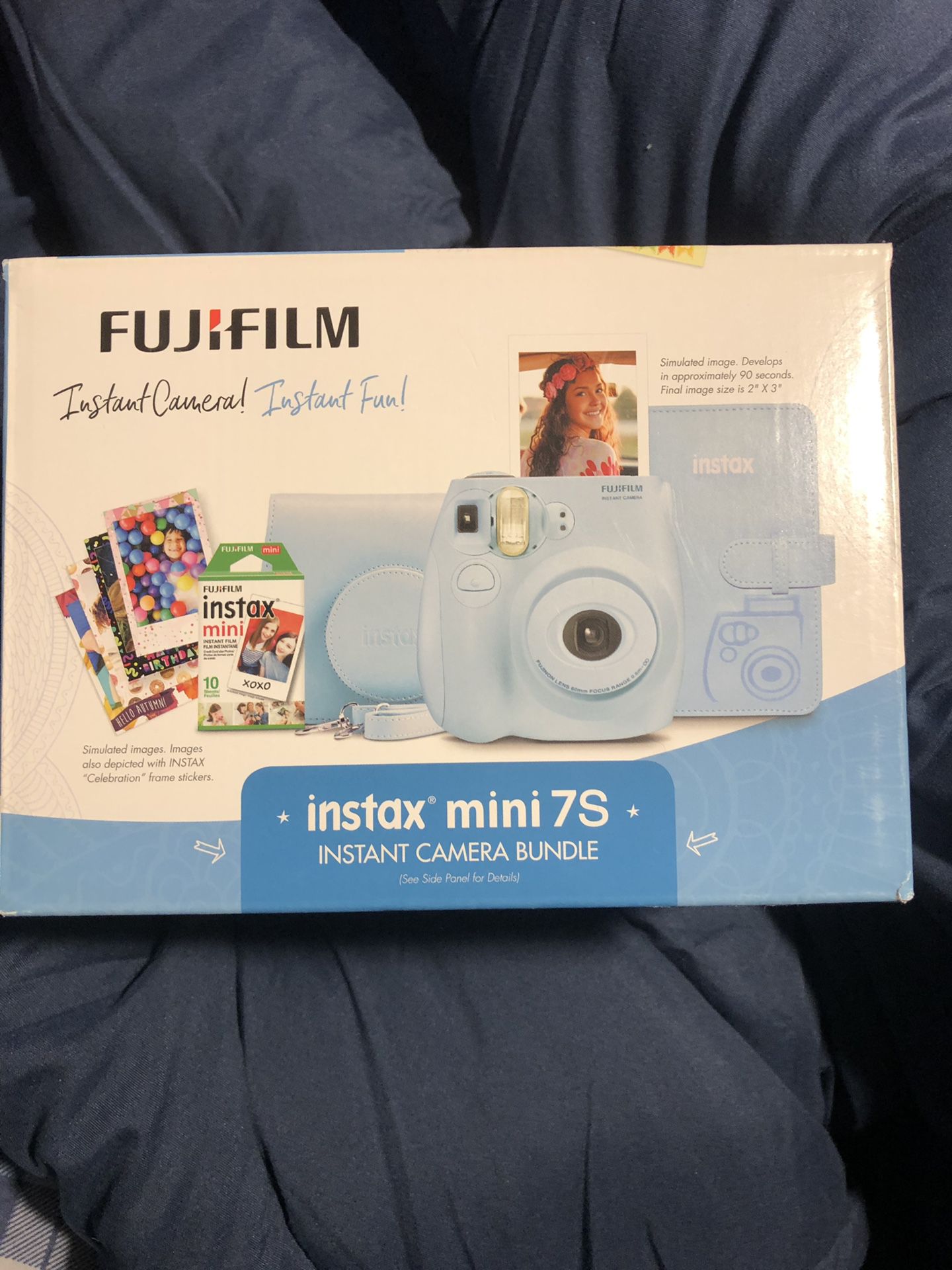 FujiFilm instax Mini 7s Camera Bundle