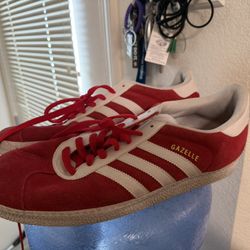 Size 12 Adidas Gazelle Used $20