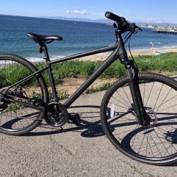 Cannondale Quick 4.  21 Speed Medium Size Lightweight Aluminum Frame With Hydraulic Disc Brakes 