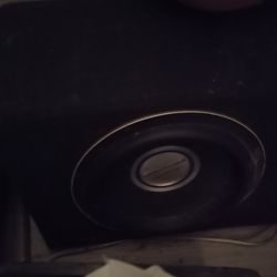 Subwoofer 15 And Box Works Perfectly No Amp