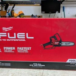 Milwaukee Chainsaw In Box