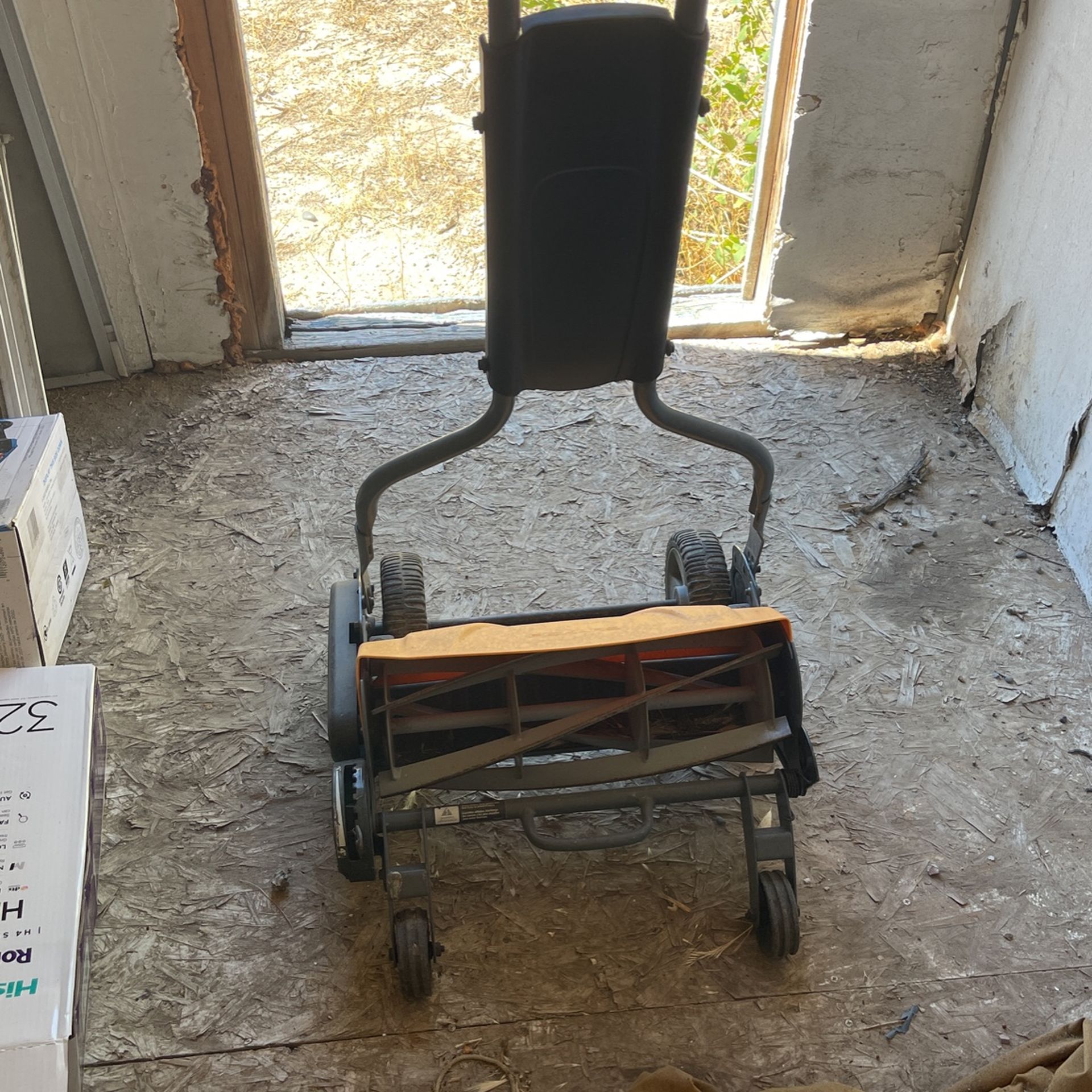 Fiskars Reel Mower 