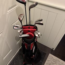 Callaway Strata Men’s Golf Club Set