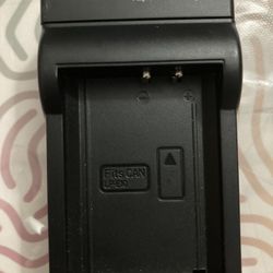 Vivitar Canon LP-E10 Battery Charger 