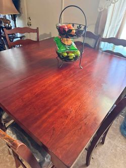 Dinning Table