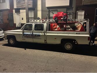1991 Chevy V3500 3 + 3 Seater