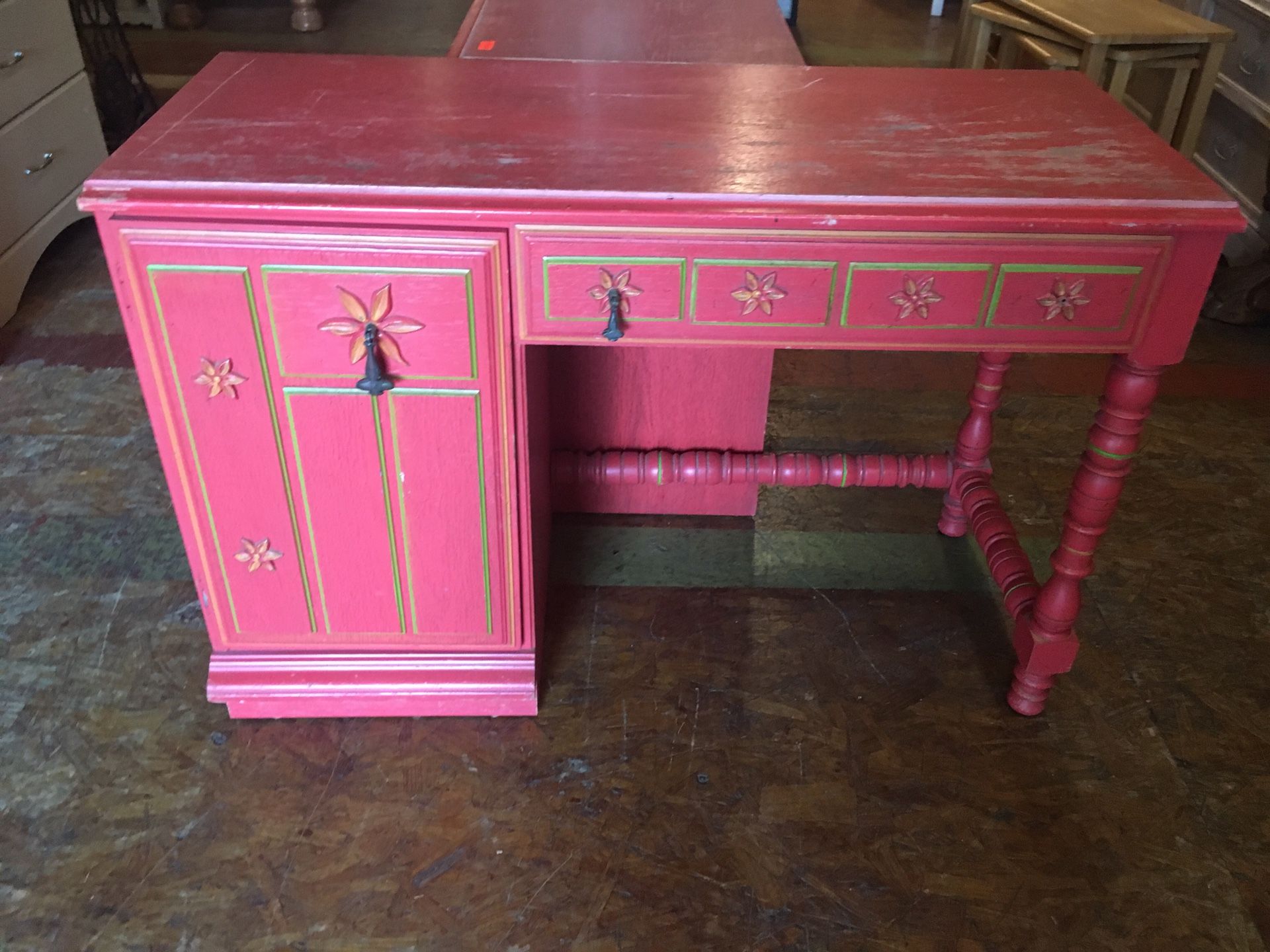 Vintage mid century Stanley desk $150 measures 42 x 18 x 29”