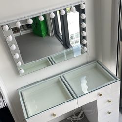 Vanity Desk With Glass Top And Lighted Mirror Like New 