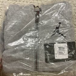 Boys Sweatshirt Size 4 