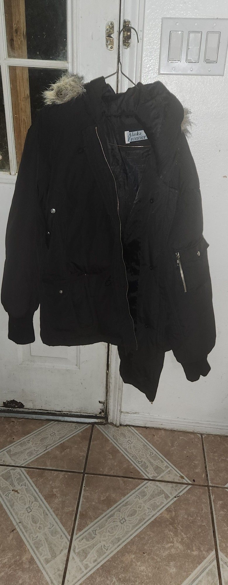 Black Puff Women's Hoodie Jacket