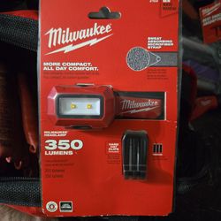 Milwaukee 350 Lumens
